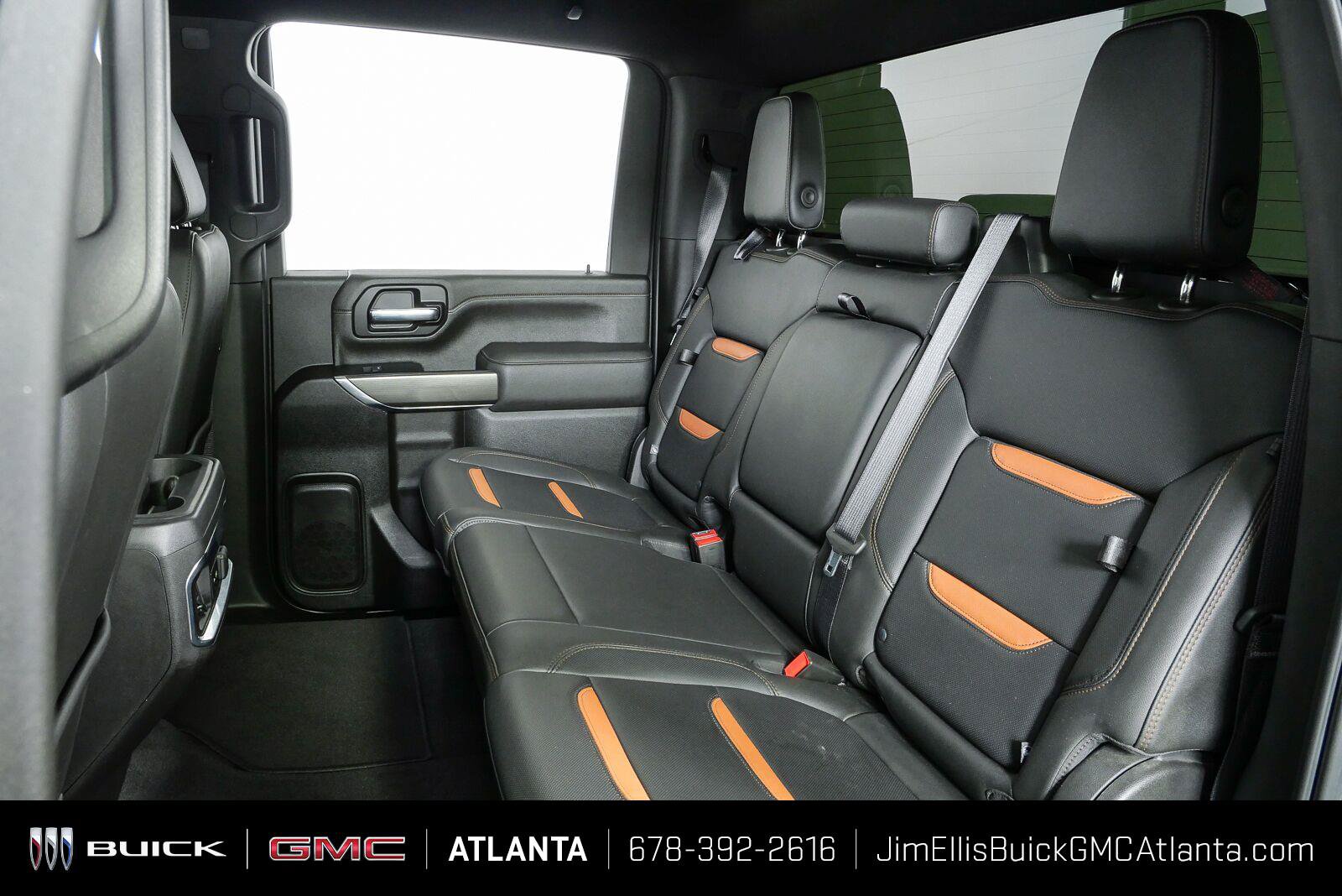 Used 2022 GMC Sierra 2500 AT4 w/ Gooseneck/5TH Wheel Package AWD/4WD image 17