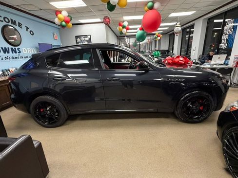 Used 2022 Maserati Levante GT image 14