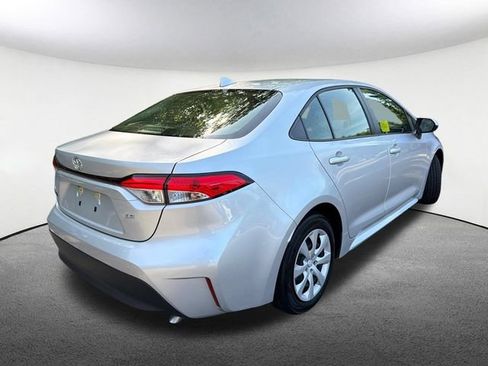 Used 2023 Toyota Corolla LE w/ Carpet Mat Package (TMS) FWD image 14