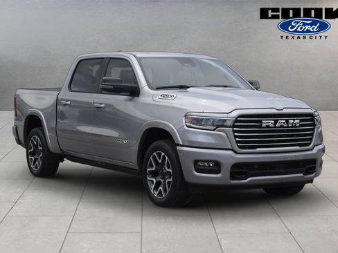 Used 2025 RAM 1500 Laramie w/ Laramie Southwest Edition AWD/4WD image 2