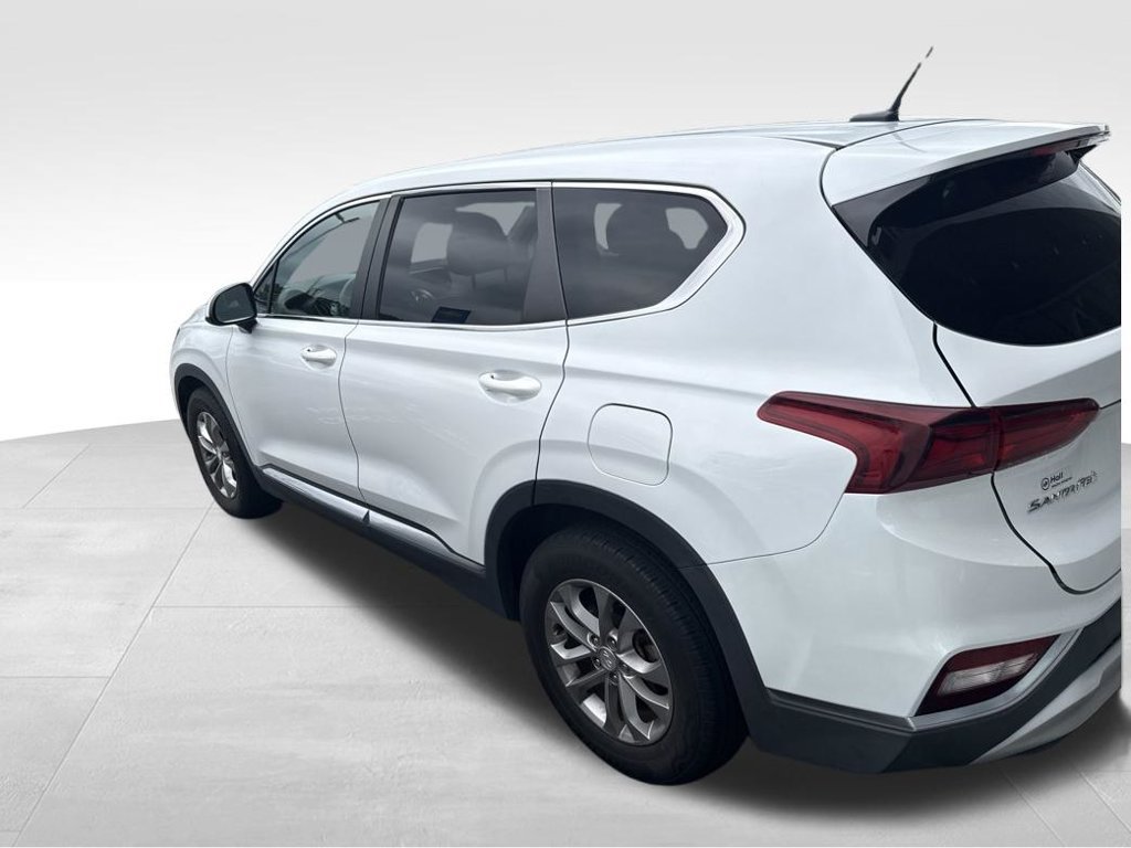 Used 2019 Hyundai Santa Fe SE AWD/4WD image 15