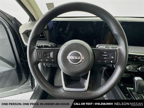 Certified 2025 Nissan Kicks SV image 11