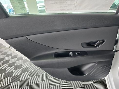 New 2026 Hyundai Elantra SEL Sport Premium FWD image 34