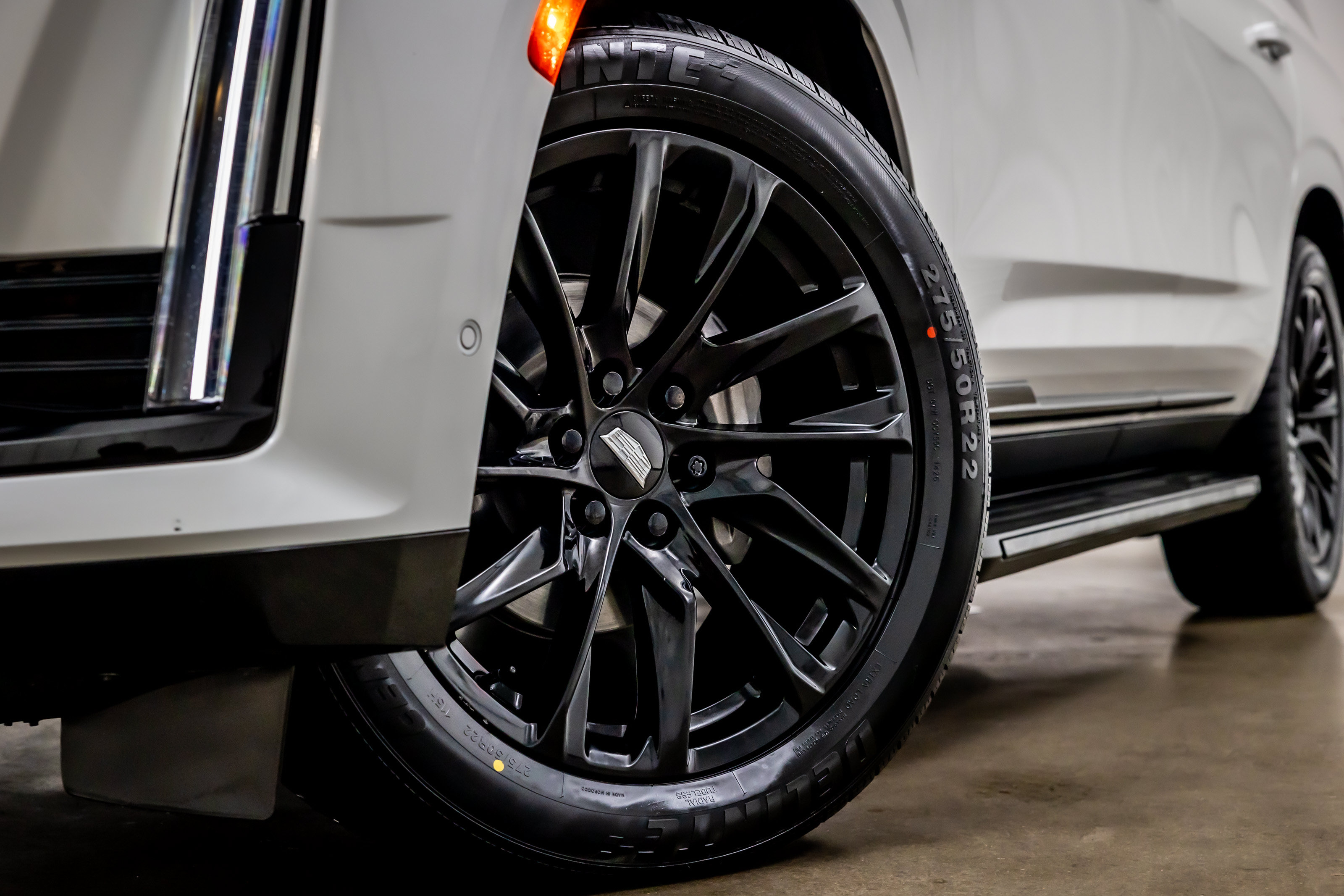 Used 2023 Cadillac Escalade Sport w/ LPO, ONYX Package AWD/4WD image 22