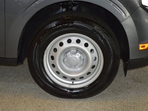 Used 2025 Ford Maverick XL w/ Equipment Group 102A image 9