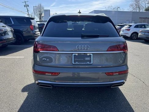 Used 2023 Audi Q5 2.0T Premium w/ Convenience Package image 6