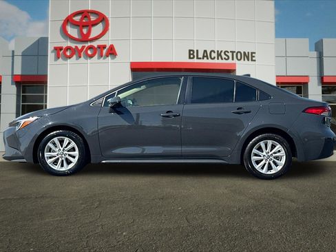 Certified 2023 Toyota Corolla LE w/ LE Convenience Package image 6