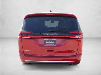 New 2027 Chrysler Pacifica Select AWD/4WD video 3
