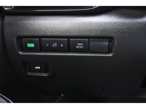 Used 2022 Nissan Sentra SV w/ All-Weather Package FWD image 23