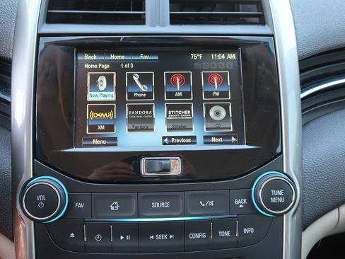 Used 2015 Chevrolet Malibu LT w/ Power Convenience Package image 27