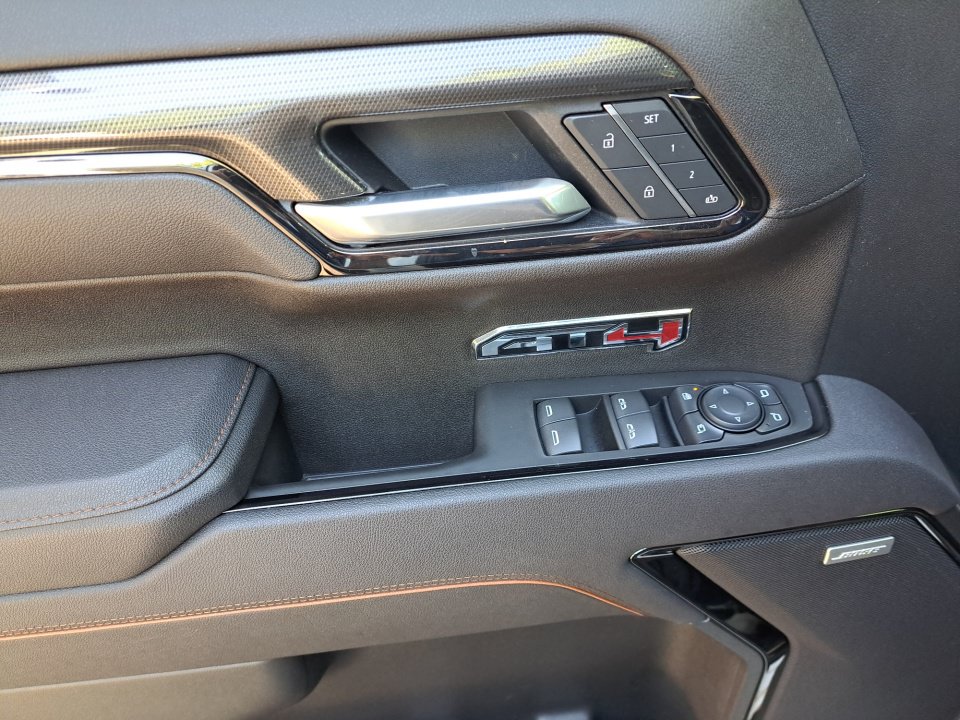 Used 2025 GMC Sierra 1500 AT4 w/ AT4 Premium Package AWD/4WD image 32