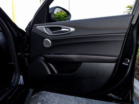 New 2025 Alfa Romeo Giulia AWD w/ Driving Assist Package image 37