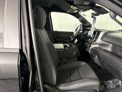 Used 2025 RAM 1500 Tradesman w/ Night Edition AWD/4WD image 32