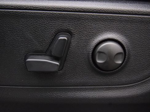 New 2026 RAM 1500 4x4 Crew Cab image 35