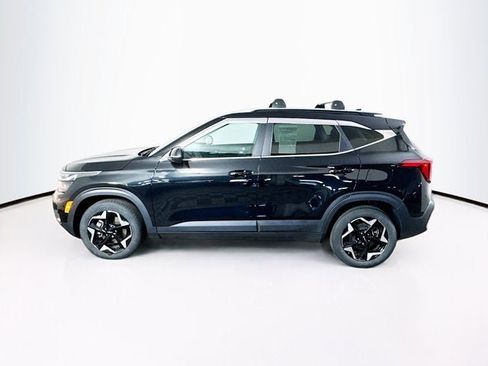 Used 2024 Kia Seltos EX AWD/4WD image 8