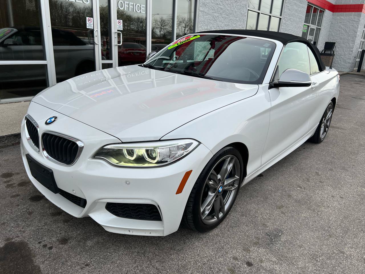 Used 2016 BMW M235i Convertible RWD image 2