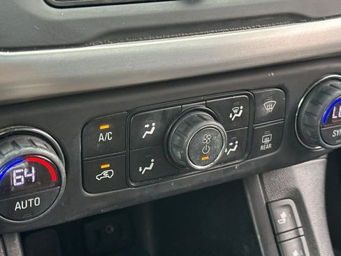 Used 2018 GMC Acadia SLE FWD image 22