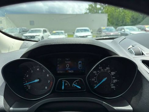 Used 2019 Ford Escape SEL w/ Ford Safe & Smart Package AWD/4WD image 19