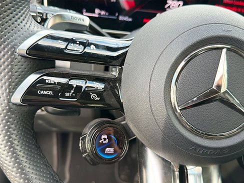 Used 2025 Mercedes-Benz GLC 43 AMG 4MATIC image 36