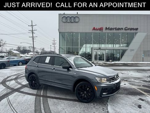Used 2020 Volkswagen Tiguan SE R-Line image 1