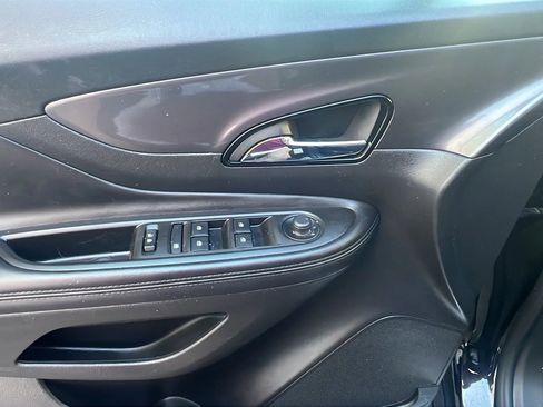 Used 2019 Buick Encore Essence FWD image 24