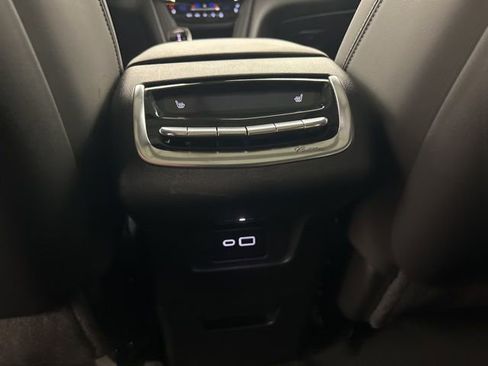 Used 2024 Cadillac XT6 Sport w/ LPO, ONYX Package image 31