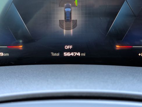 Certified 2024 BMW X7 M60i w/ Executive Package image 15