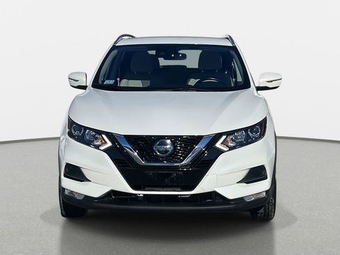Certified 2022 Nissan Rogue Sport SV image 2
