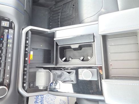 Used 2022 Toyota Tundra Platinum image 41