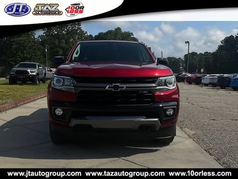 Used 2021 Chevrolet Colorado Z71 AWD/4WD image 2