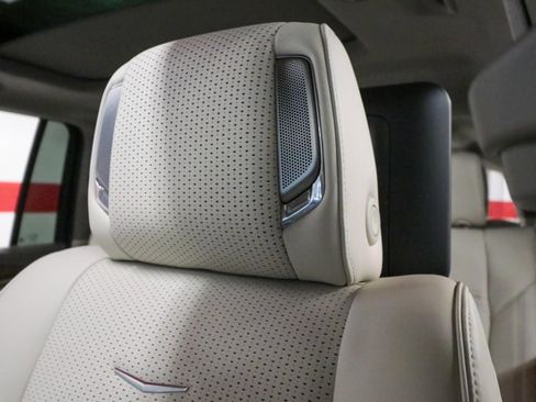 Used 2024 Cadillac Escalade ESV Sport Platinum w/ LPO, ONYX Package image 27