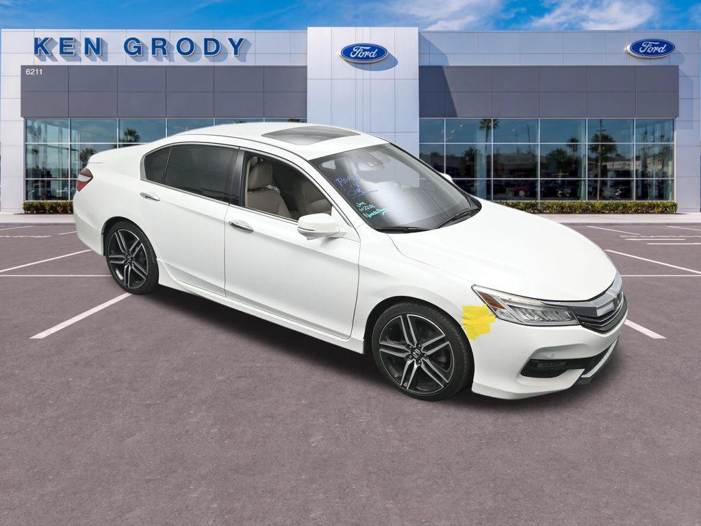 Used 2016 Honda Accord Touring image 11