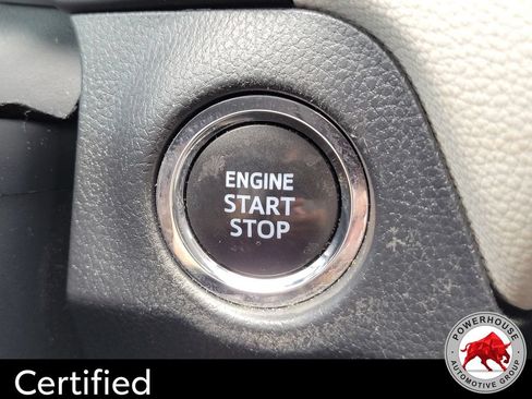 Used 2022 Toyota RAV4 Limited FWD image 36