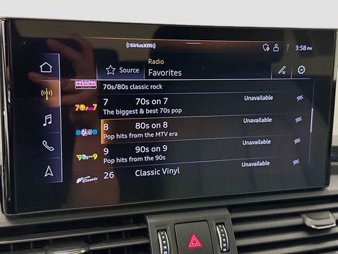 Used 2023 Audi Q5 Premium w/ Convenience Package image 21