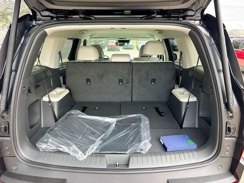 New 2026 Hyundai Santa Fe SE image 25