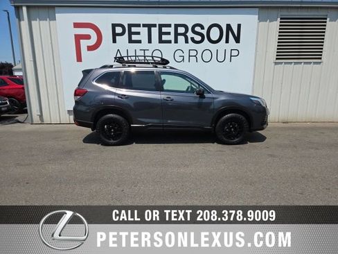 Used 2024 Subaru Forester Limited AWD/4WD image 3