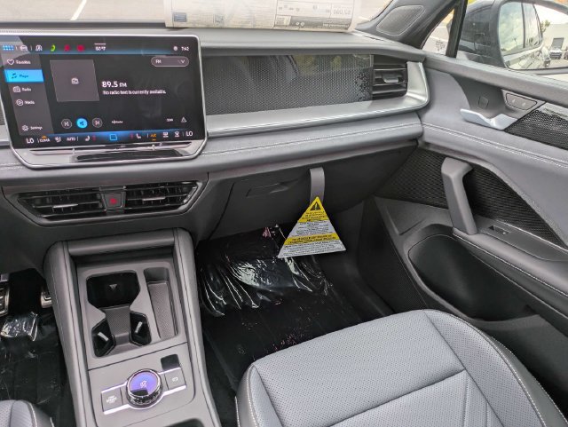 New 2026 Volkswagen Tiguan SE R-Line AWD/4WD image 18
