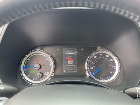 Used 2021 Toyota Highlander LE AWD/4WD image 23