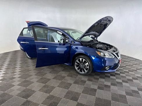 Used 2018 Nissan Sentra SR w/ Electronics Package FWD image 12