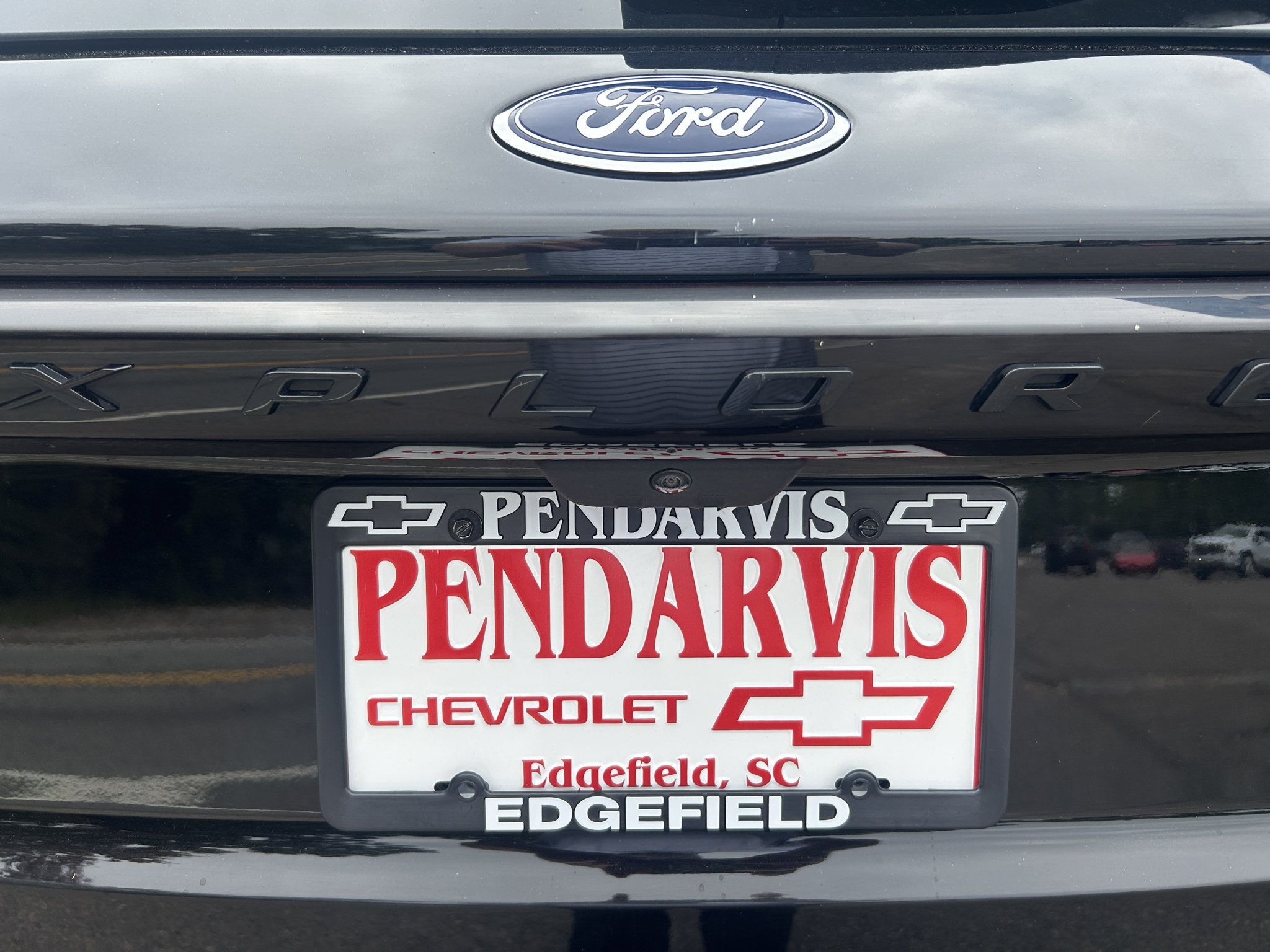 Used 2025 Ford Explorer Platinum w/ Ultimate Package AWD/4WD image 4