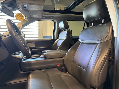 Used 2025 Ford Expedition Max Active AWD/4WD image 22