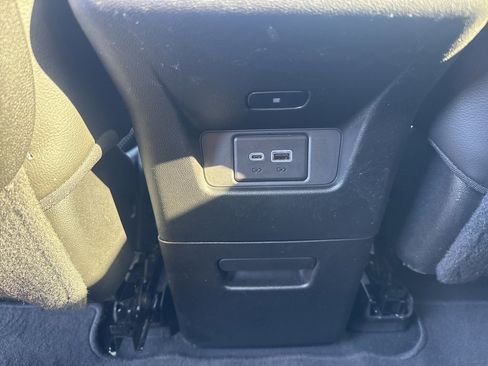 Used 2023 Cadillac XT6 Luxury image 47