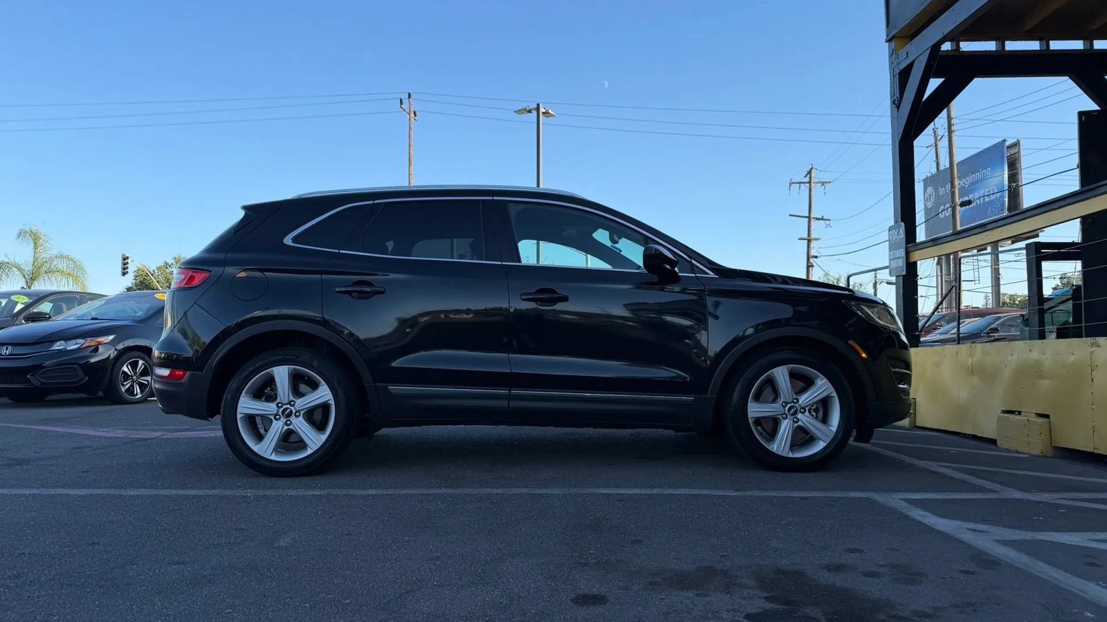 Used 2015 Lincoln MKC FWD image 4