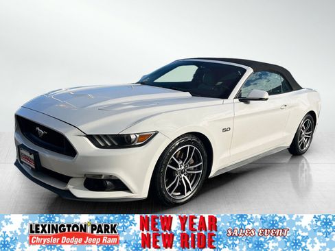 Used 2017 Ford Mustang GT Premium image 2