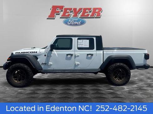 Used 2024 Jeep Gladiator Rubicon w/ Convenience Group AWD/4WD image 3