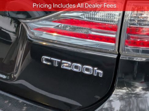 Used 2013 Lexus CT 200h w/ Premium Pkg w/Navigation FWD image 7
