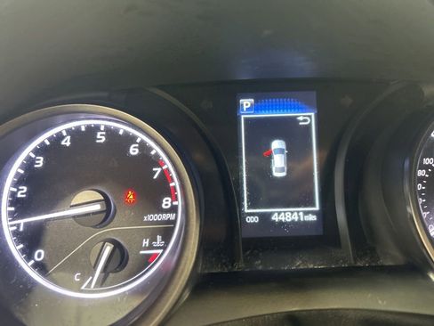 Used 2024 Toyota Camry SE image 26