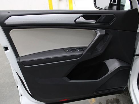 Used 2022 Volkswagen Tiguan S image 15