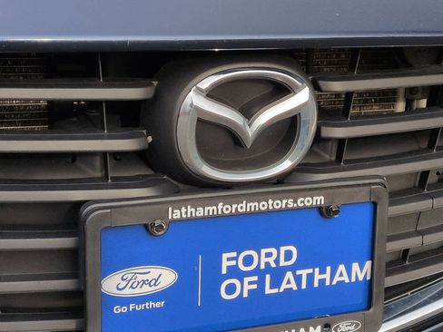 Used 2017 MAZDA MAZDA3 Touring image 12