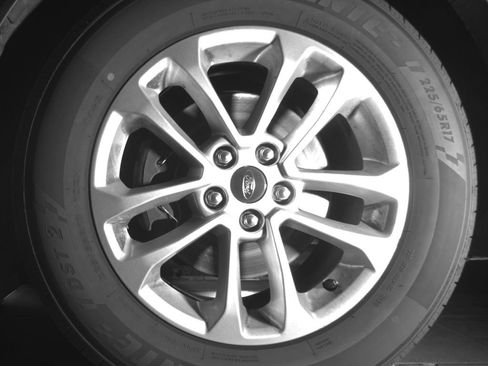 Used 2021 Ford Escape SE FWD image 29